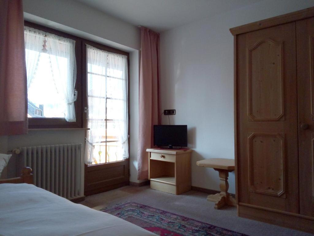 Gaestehaus Roessle Rötenbach Екстериор снимка